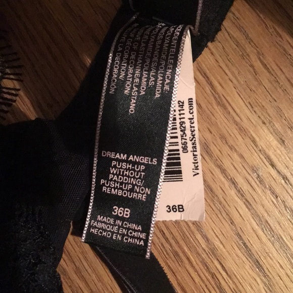 Victoria’s Secret push-up without padding bra - Picture 3 of 3